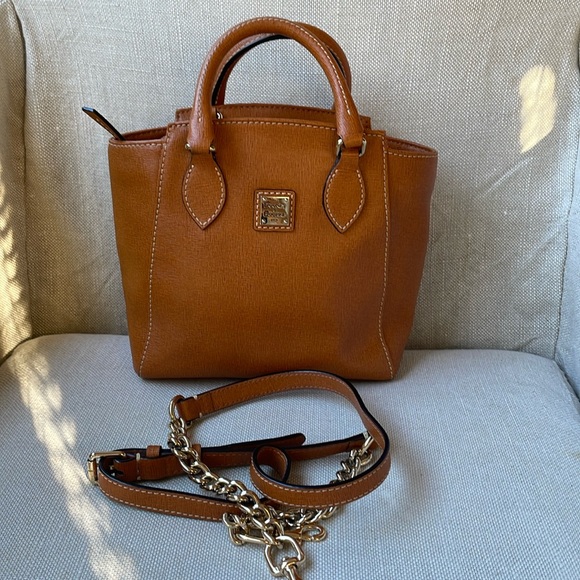 Dooney & Bourke New mini barlow camel - Picture 3 of 15